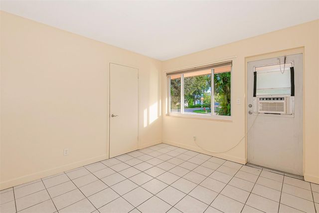 2581 NE 11th Court 2585, Pompano Beach, FL 33062