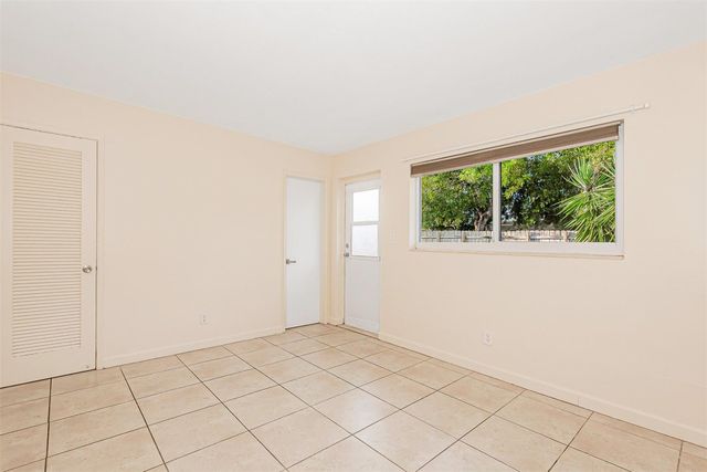 2581 NE 11th Court 2585, Pompano Beach, FL 33062