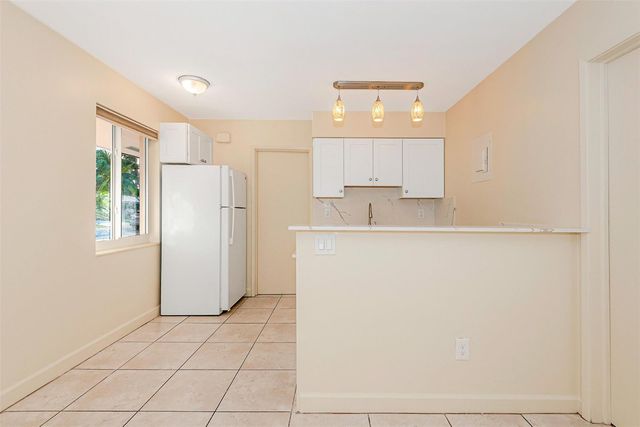 2581 NE 11th Court 2585, Pompano Beach, FL 33062