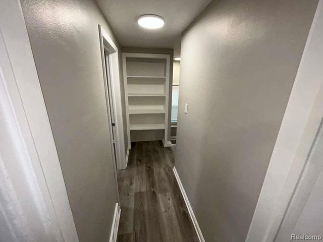 20412 Steel Street, Detroit, MI 48235