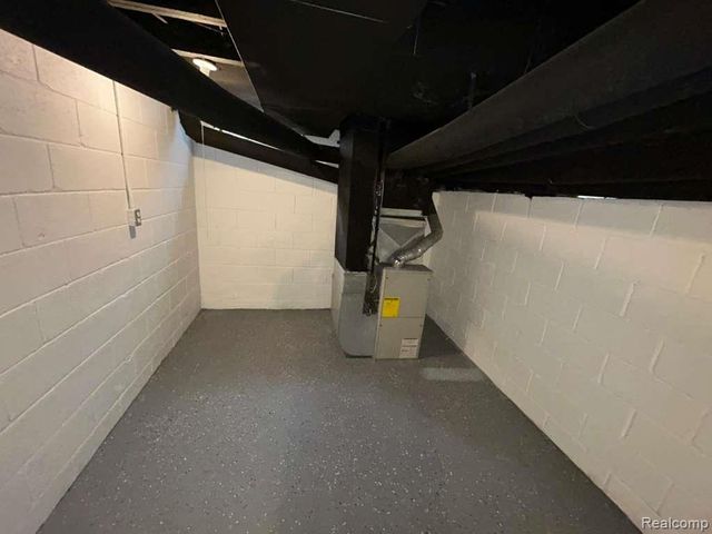 20412 Steel Street, Detroit, MI 48235