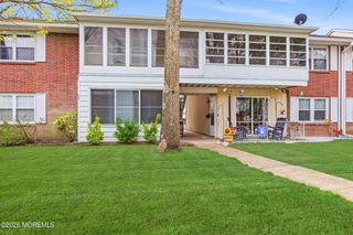 48G Cambridge Court, Lakewood, NJ 08701
