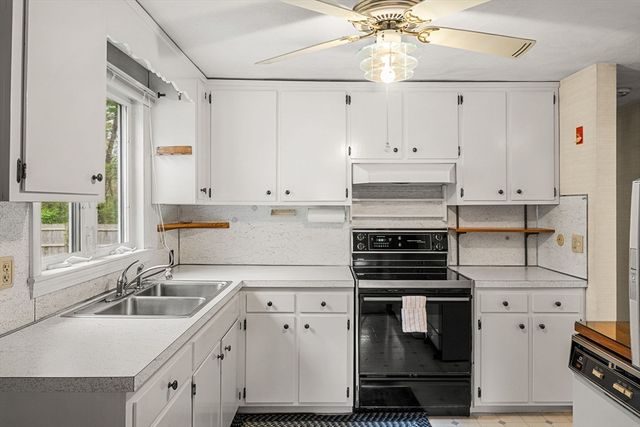 11 Dadant Dr, Wilmington, MA 01887