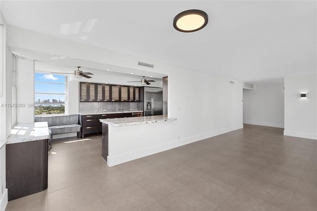 5660 Collins Ave 11B, Miami Beach, FL 33140