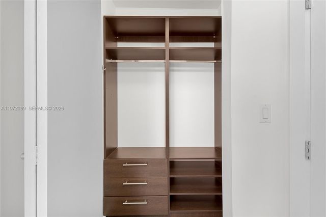 5660 Collins Ave 11B, Miami Beach, FL 33140