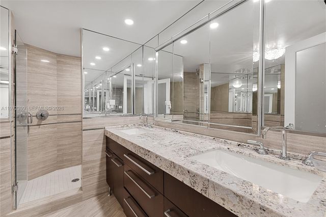 5660 Collins Ave 11B, Miami Beach, FL 33140