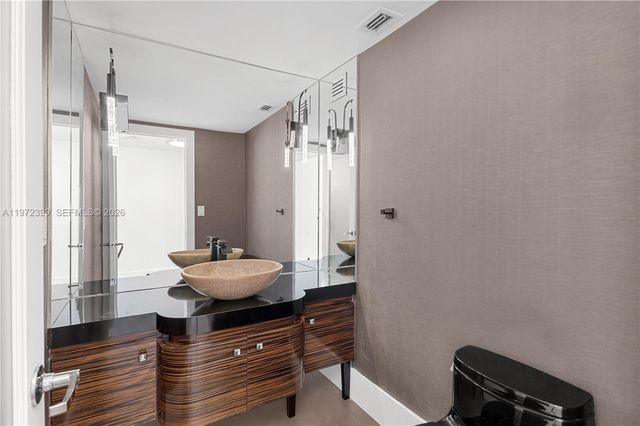 5660 Collins Ave 11B, Miami Beach, FL 33140