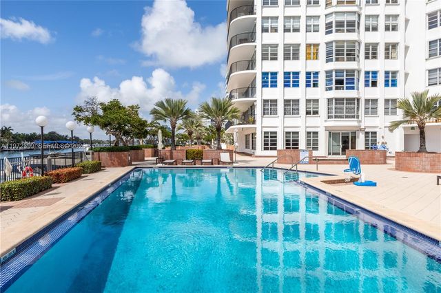 5660 Collins Ave 11B, Miami Beach, FL 33140