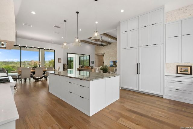 3672 Clubs Dr, Boerne, TX 78006