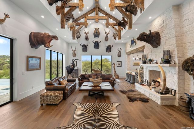 3672 Clubs Dr, Boerne, TX 78006