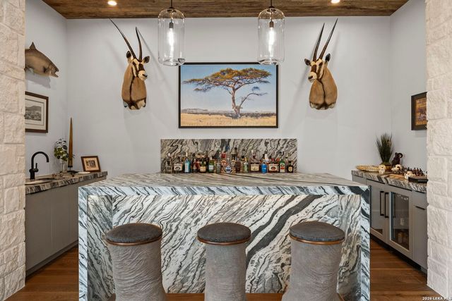 3672 Clubs Dr, Boerne, TX 78006