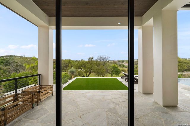 3672 Clubs Dr, Boerne, TX 78006