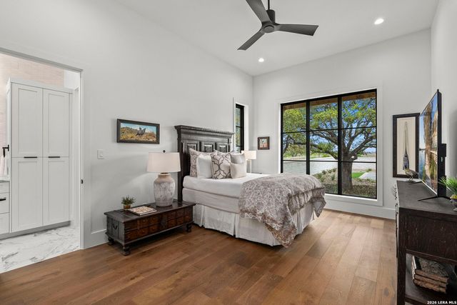 3672 Clubs Dr, Boerne, TX 78006