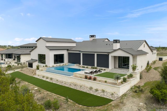 3672 Clubs Dr, Boerne, TX 78006