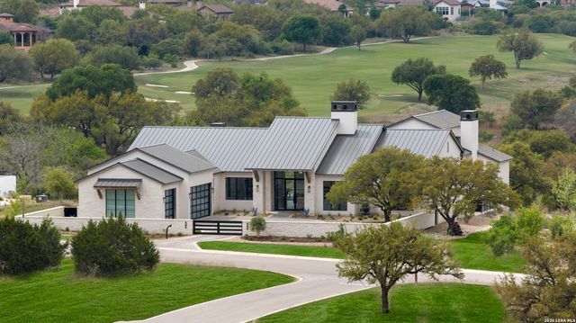 3672 Clubs Dr, Boerne, TX 78006