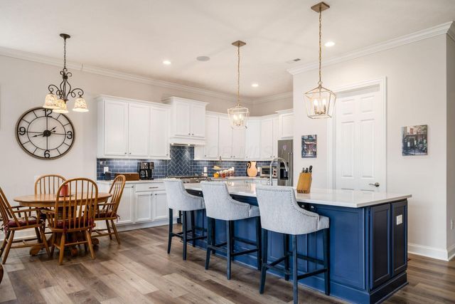 8688 Eliot Drive, Plain City, OH 43064