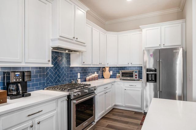8688 Eliot Drive, Plain City, OH 43064