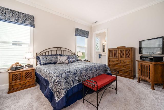 8688 Eliot Drive, Plain City, OH 43064
