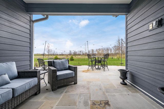 8688 Eliot Drive, Plain City, OH 43064