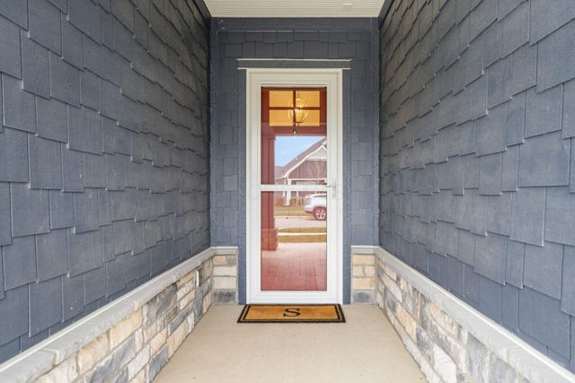 8688 Eliot Drive, Plain City, OH 43064