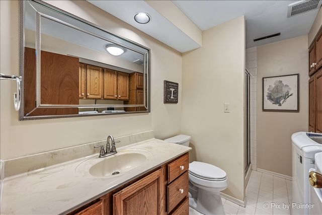 641 Devonshire Lane, Crystal Lake, IL 60014