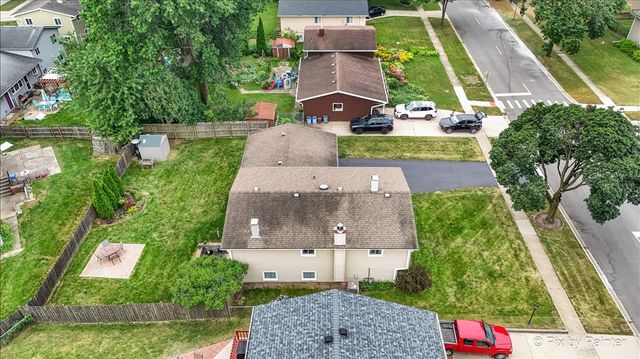641 Devonshire Lane, Crystal Lake, IL 60014