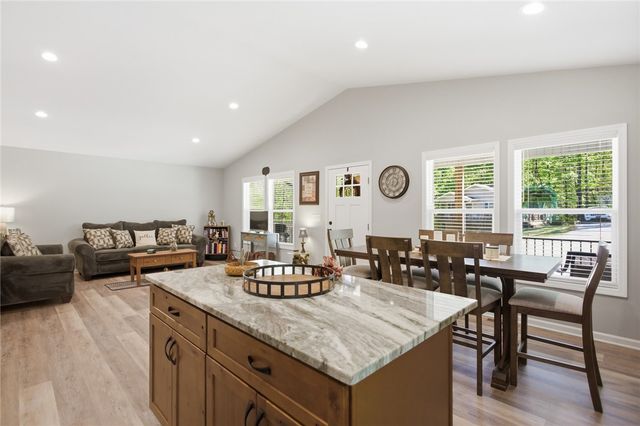 109 Ledbetter Lane, Walhalla, SC 29691