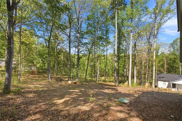 109 Ledbetter Lane, Walhalla, SC 29691