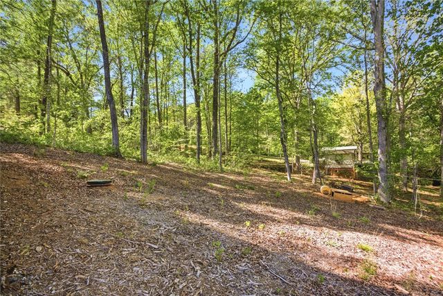 109 Ledbetter Lane, Walhalla, SC 29691