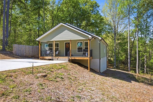 109 Ledbetter Lane, Walhalla, SC 29691