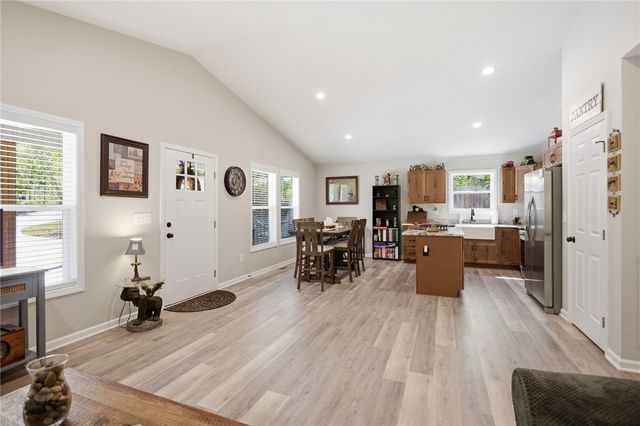 109 Ledbetter Lane, Walhalla, SC 29691