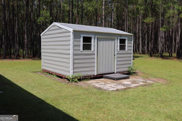 2505 Wilma Edwards Road, Ellabell, GA 31308