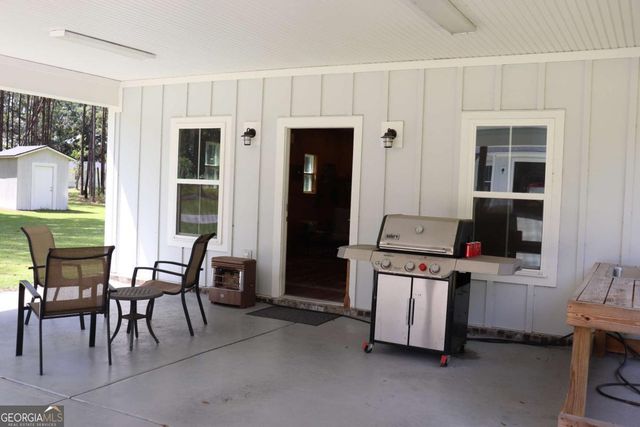 2505 Wilma Edwards Road, Ellabell, GA 31308