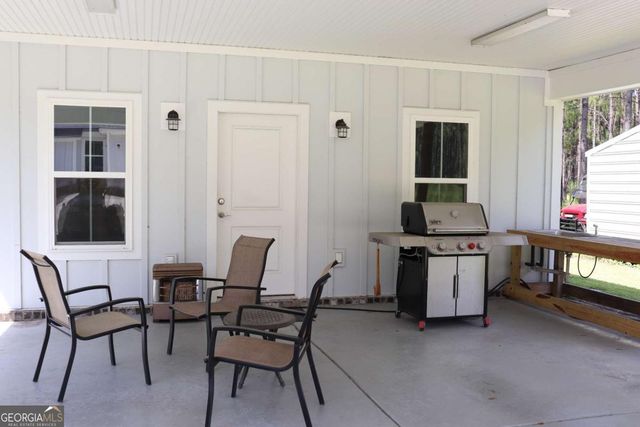 2505 Wilma Edwards Road, Ellabell, GA 31308