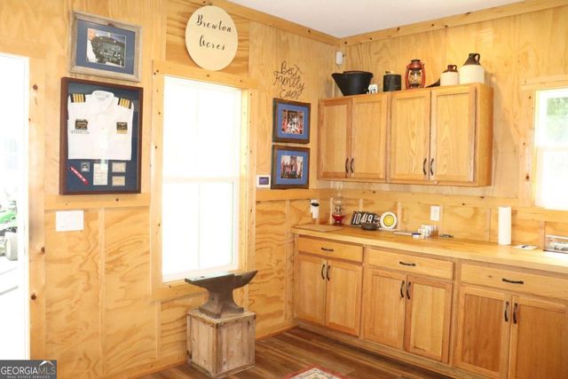 2505 Wilma Edwards Road, Ellabell, GA 31308