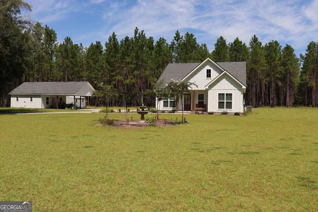 2505 Wilma Edwards Road, Ellabell, GA 31308