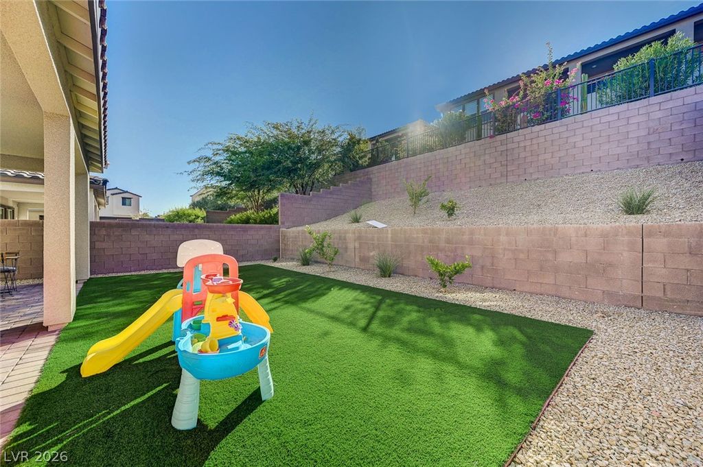 103 Medianoche Street, Las Vegas, NV 89138 — photo 4