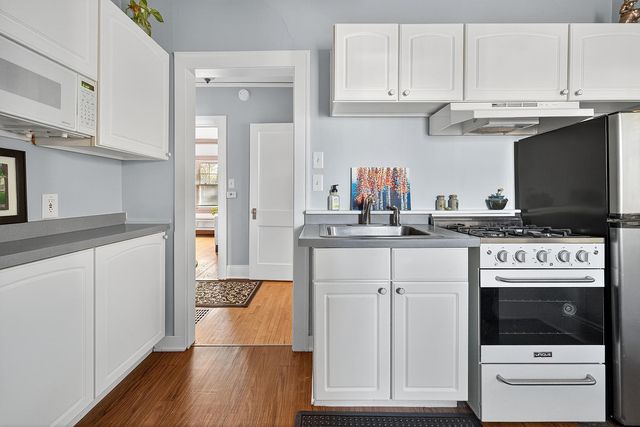 1599 Juno Avenue, Saint Paul, MN 55116