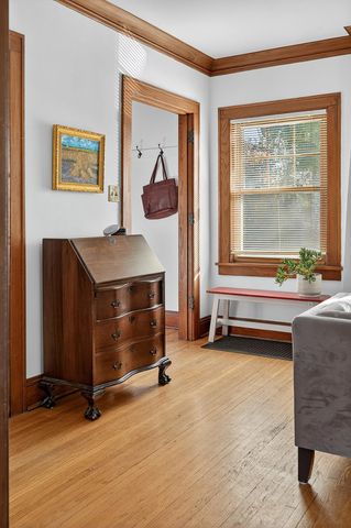 1599 Juno Avenue, Saint Paul, MN 55116