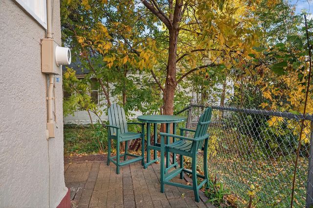 1599 Juno Avenue, Saint Paul, MN 55116