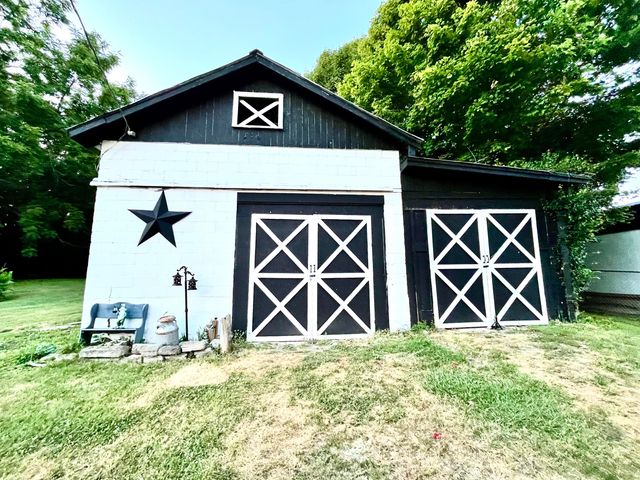 828 E Main Street, Stanford, KY 40484