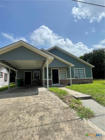 704 E 2nd Street, Victoria, TX 77901