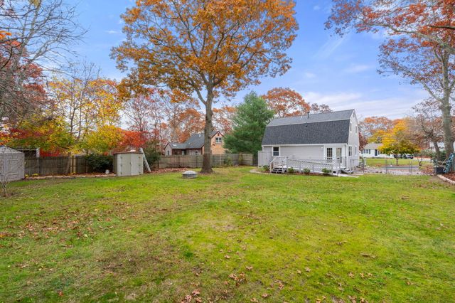 130 Old Barnstable Road, Teaticket, MA 02536