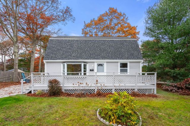 130 Old Barnstable Road, Teaticket, MA 02536