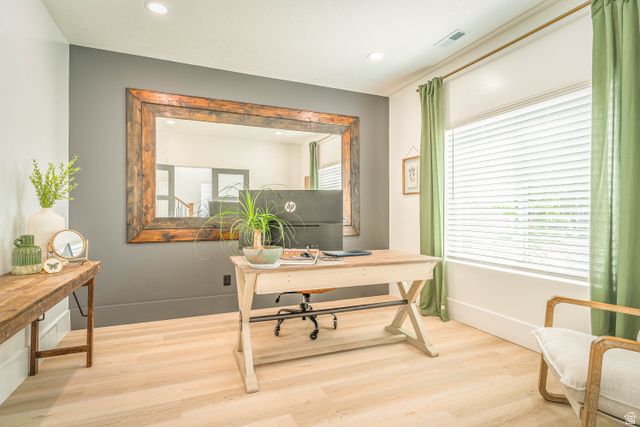 170 W DAWSON, Layton, UT 84041