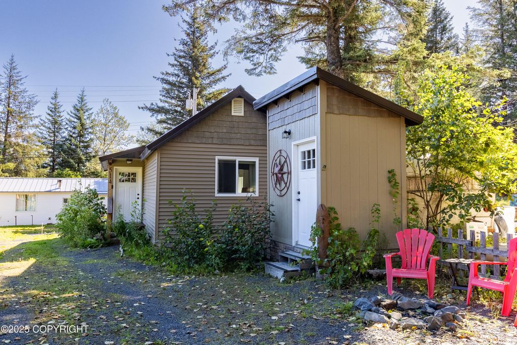 514 First Avenue, Seward, AK 99664