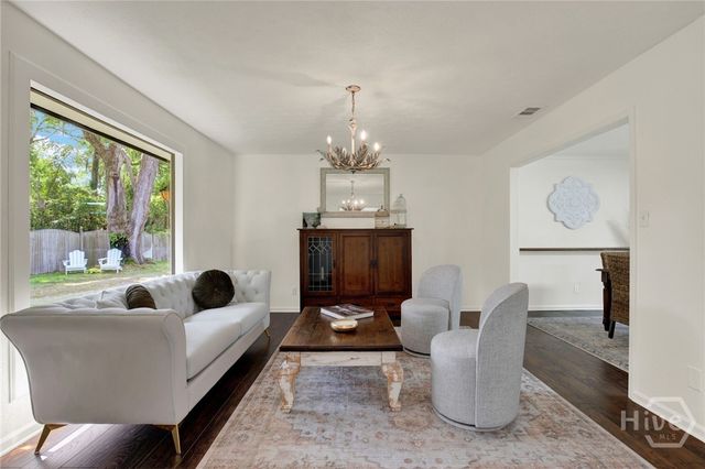 707 White Bluff Avenue, Savannah, GA 31419