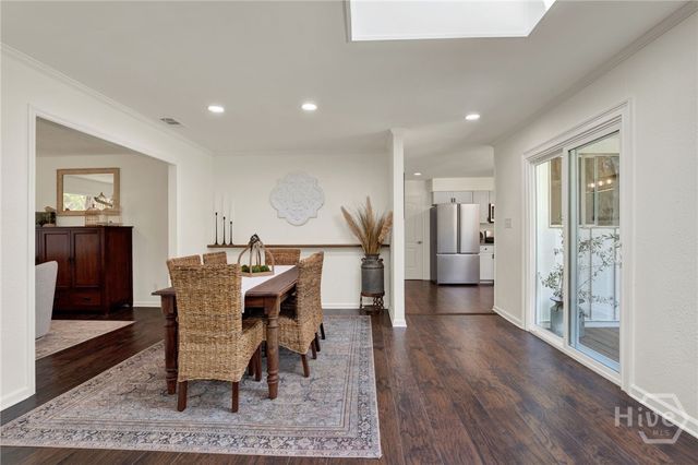 707 White Bluff Avenue, Savannah, GA 31419