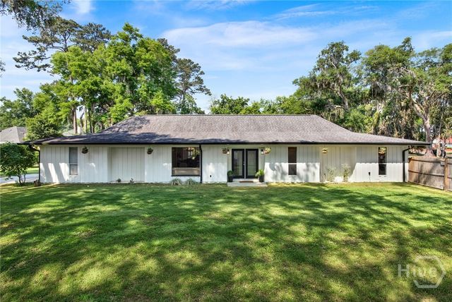 707 White Bluff Avenue, Savannah, GA 31419