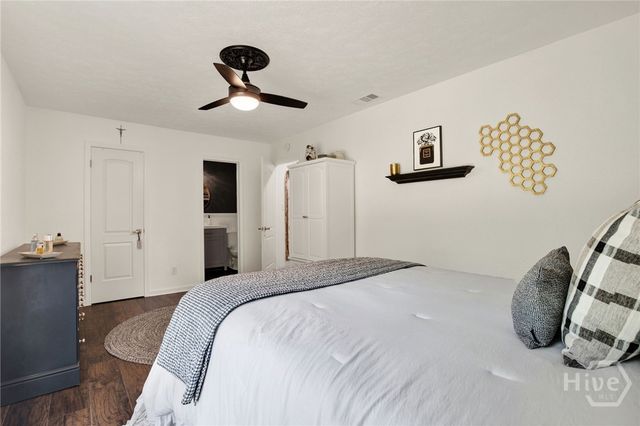 707 White Bluff Avenue, Savannah, GA 31419